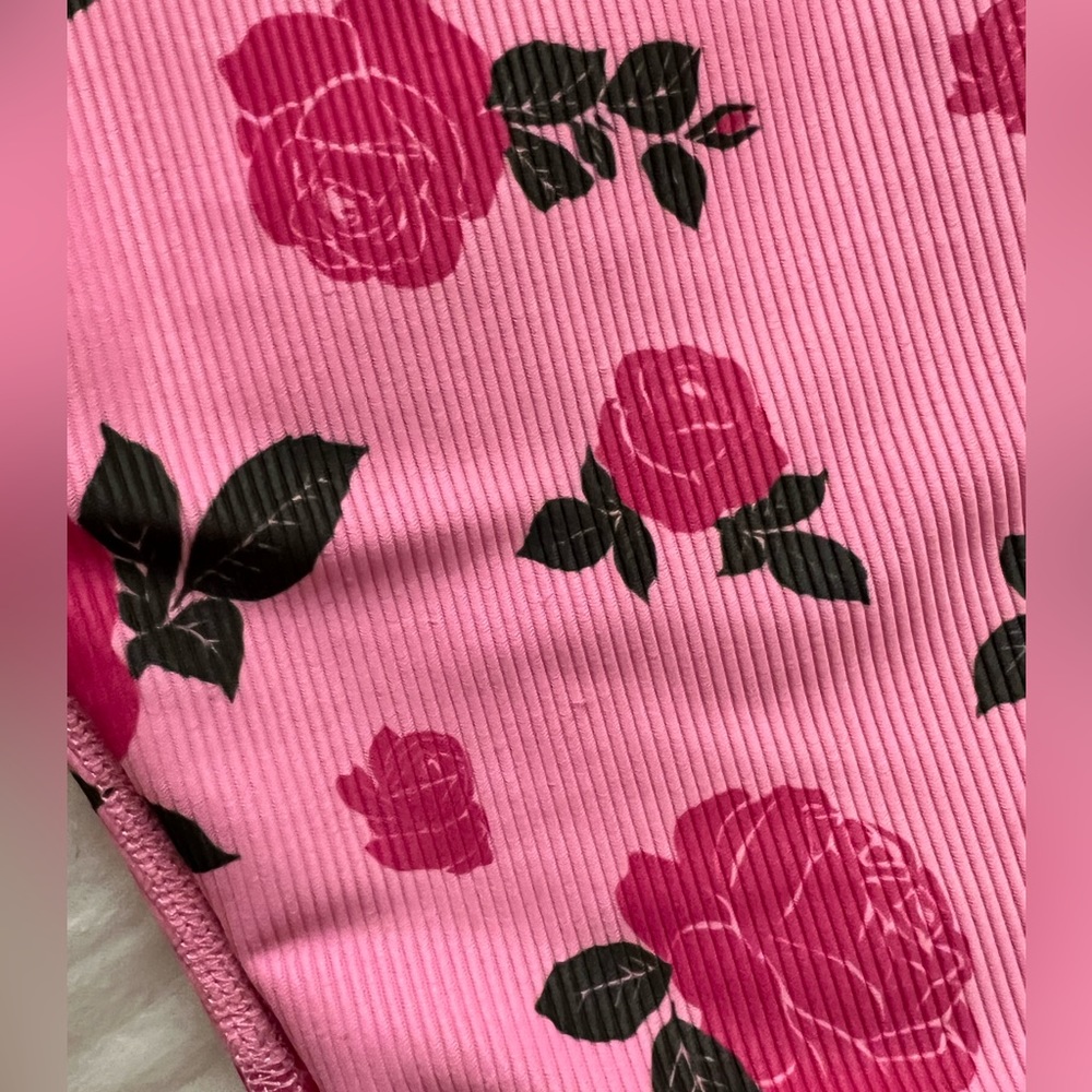 Beach Riot Roses bottoms - Picture 6 of 10